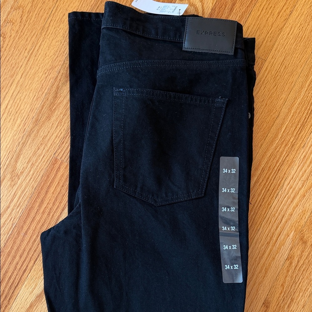 Express Men's black loose stretch jeans
